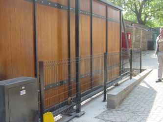 Met Police Automatic Gates
